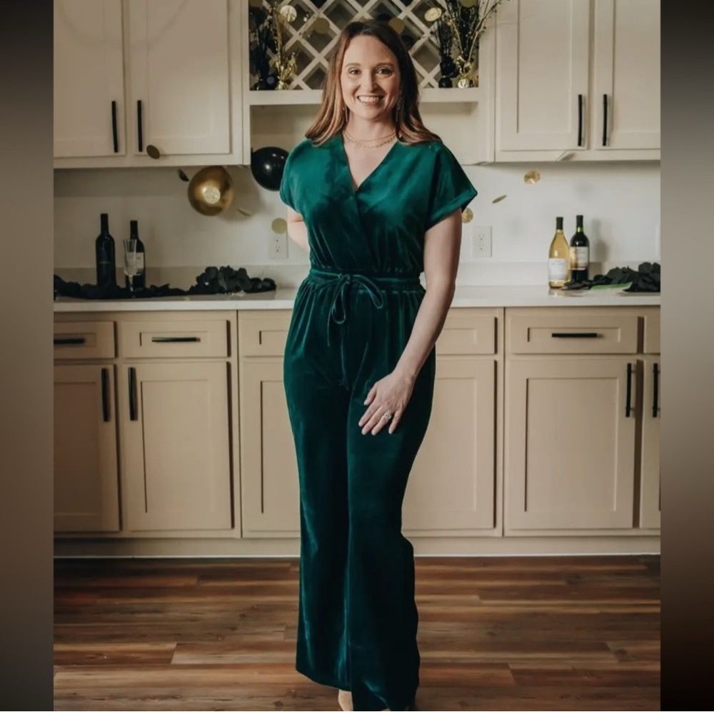 Elegant Green Velvet Jumpsuit
